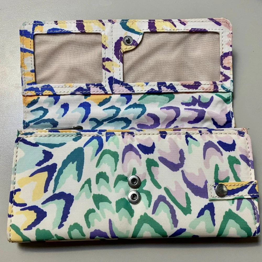 Kipling Leopard Print Textile Padded Wallet Organizer  7,5